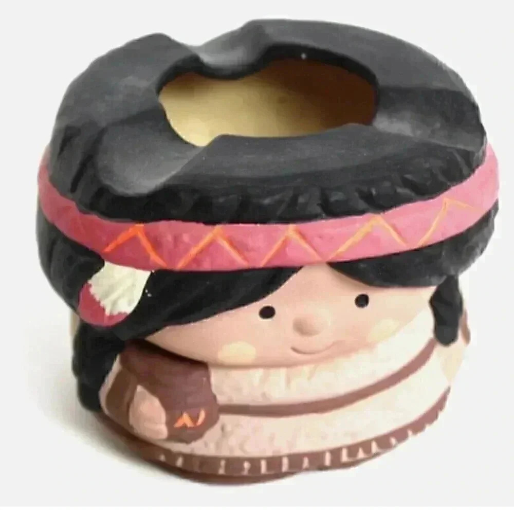 Vtg Cermatic American Girl Indian / Tribal Girl Table Ashtray Statue Figurine